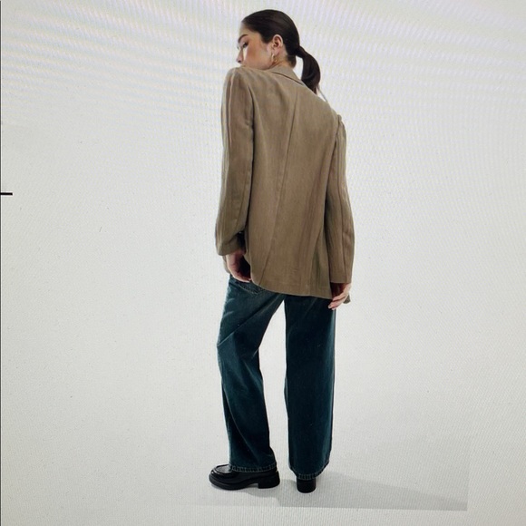 Stradivarius crinkle blazer - Picture 8 of 9